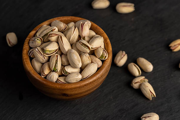 خرید و قیمت پسته اکبری تواضع + فروش صادراتی